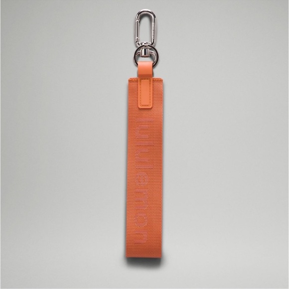 Lululemon Never Lost Keychain Burnt Apricot/Terra Orange NWT RARE 🧡 🍊🧡 - Picture 3 of 7